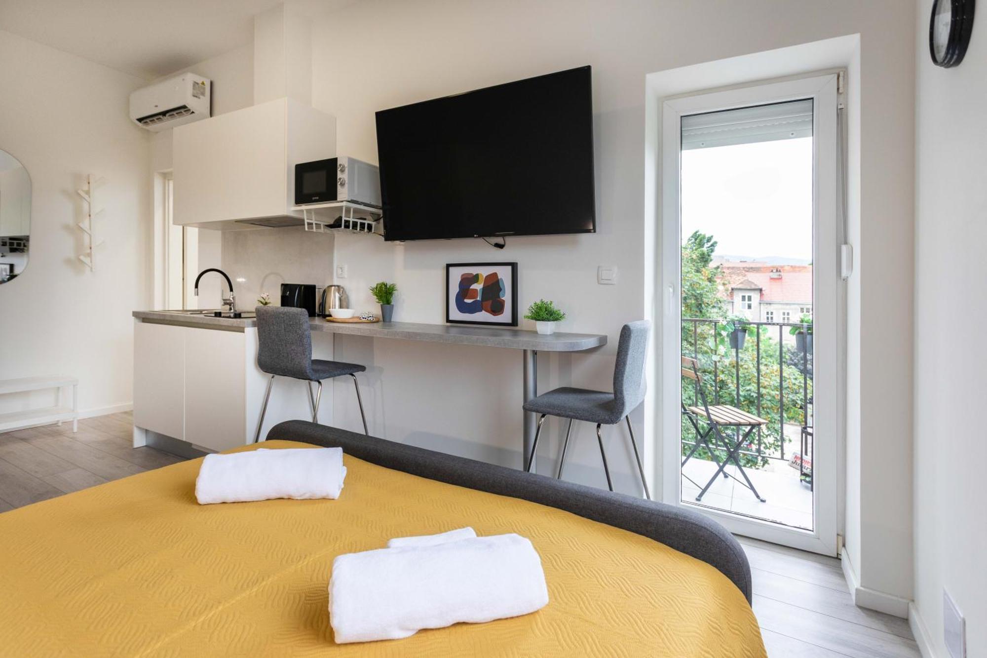 Bright And Modern Apartments In City Center Zagreb Exterior foto