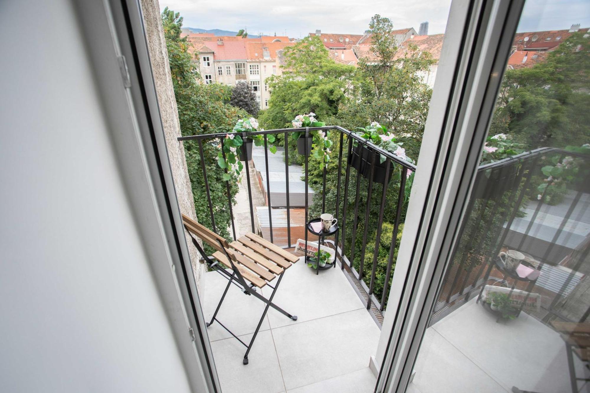 Bright And Modern Apartments In City Center Zagreb Exterior foto